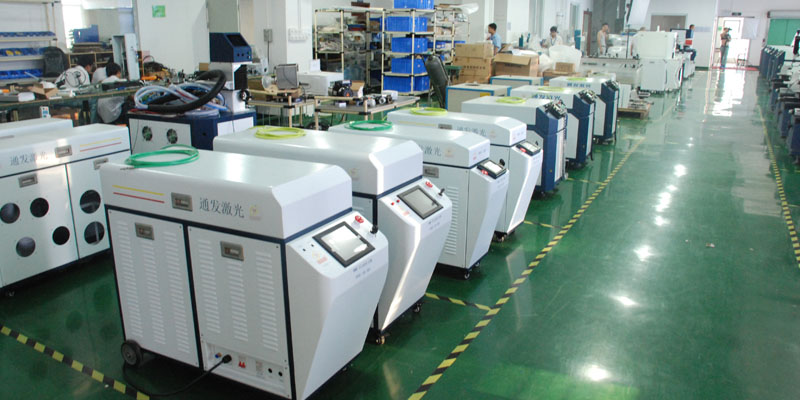 通發激光TFL-80PF<a href='http://www.jiqingyuqi.com/product/2.htm' class='text_a'>光纖<a href='http://www.jiqingyuqi.com' class='text_a'>激光焊接機</a></a>
